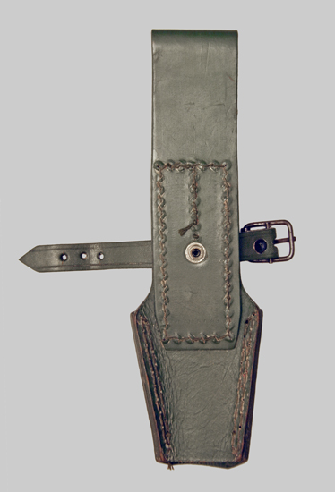 Image of Argentine M1909 leather bayonet belt frog