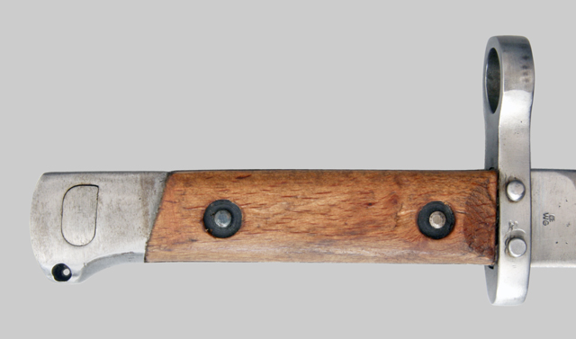 Image of Austrian M1895 bayonet.