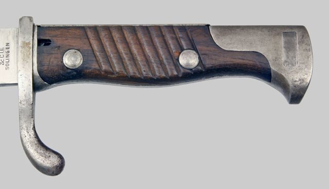 Image of German M1898/05 n/A Sawback bayonet.